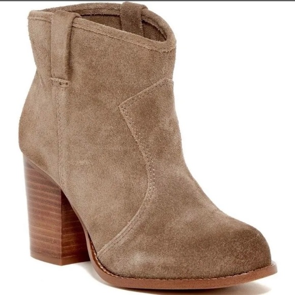 Splendid Shoes - Splendid Lakota suede ankle bootie- 7.5